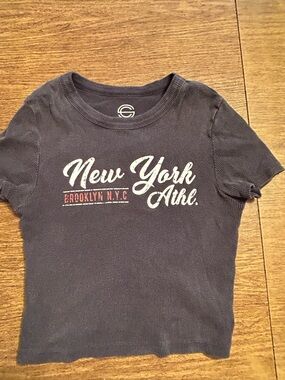 Black 'New York Athl.' Short Sleeve Crop Top